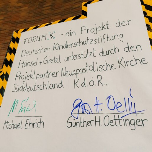 Vertragsunterzeichnung