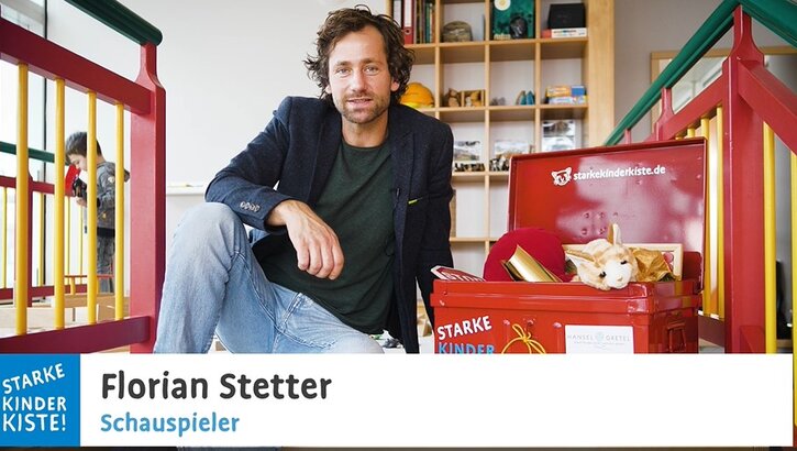 Schauspieler Florian Stetter unterstützt die Starke Kinder Kiste!