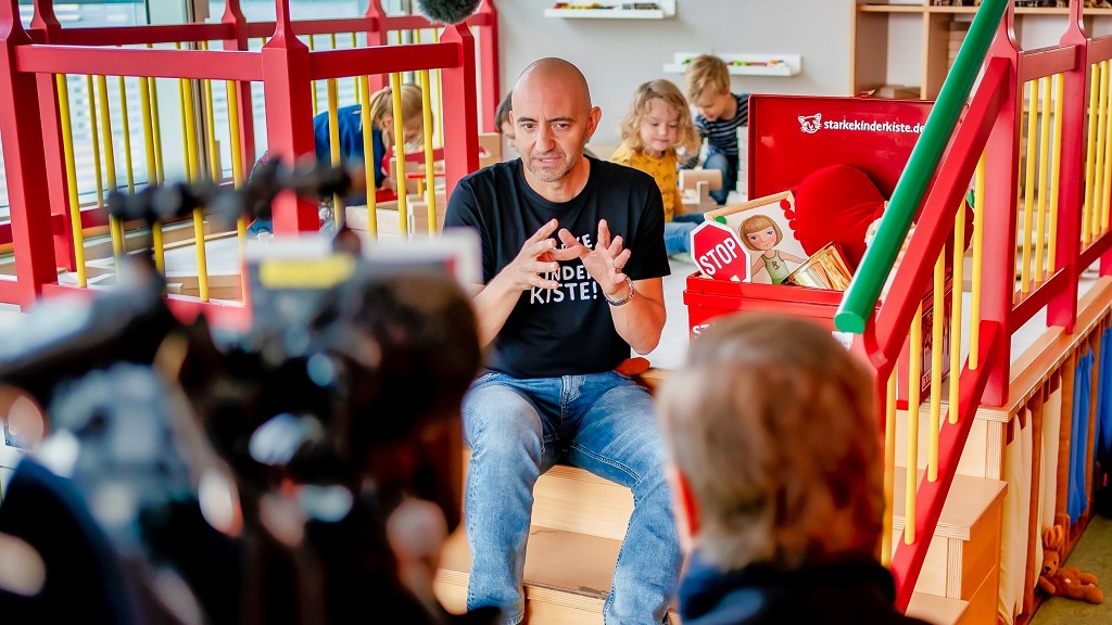 Jerome Braun erklärt die STARKE KINDER KISTE!